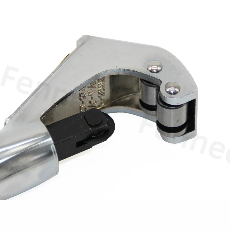 เครื่องตัดท่อลูกกลิ้งท่อเครื่อ - Pipe Cutter Ratchet บทวิจารณ์และราคา